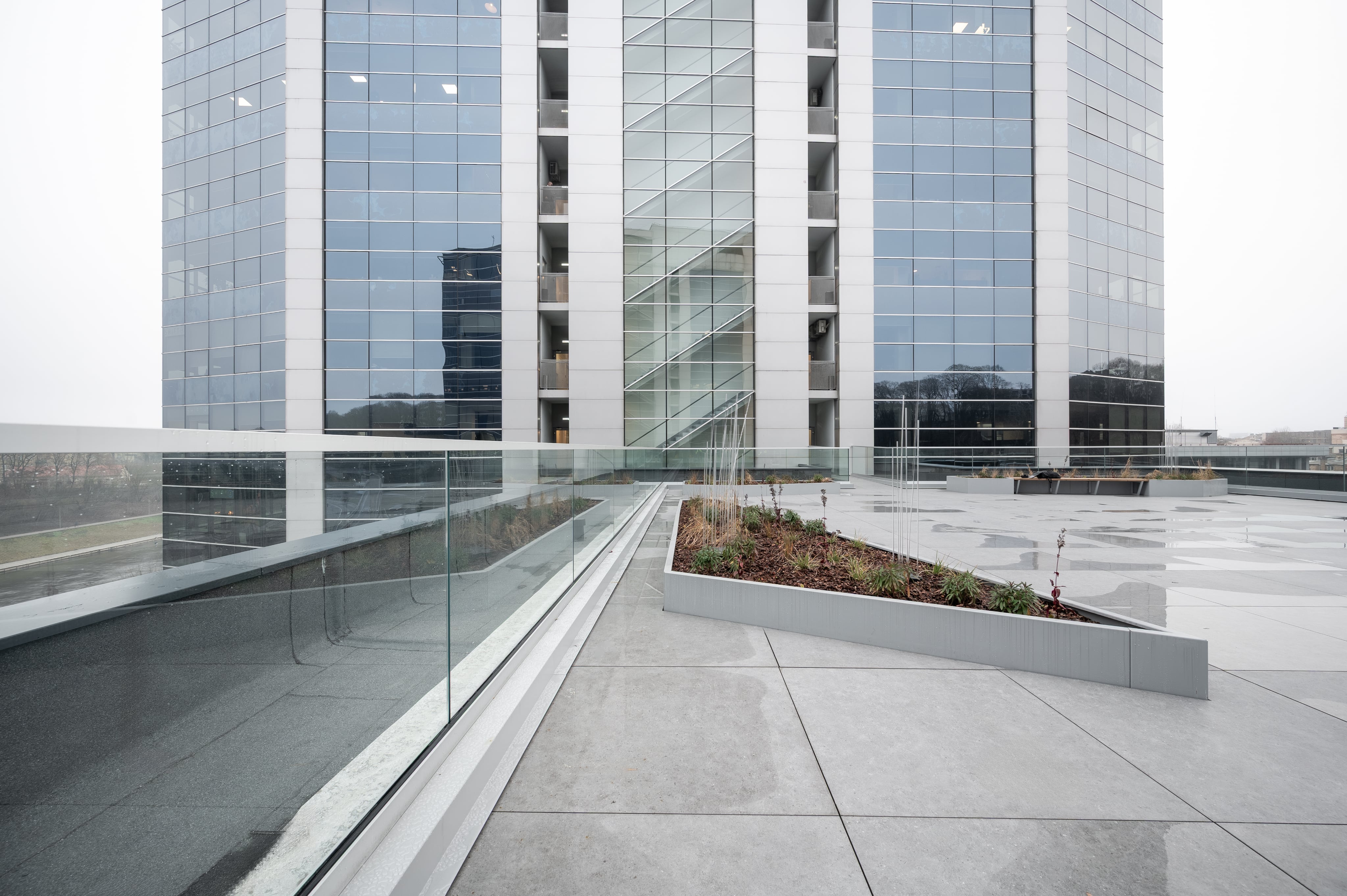 Metalo ir stiklo sprendimų detalės